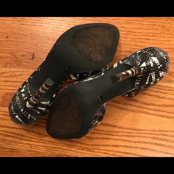 EUC BCBG Heels - Picture 5 of 5